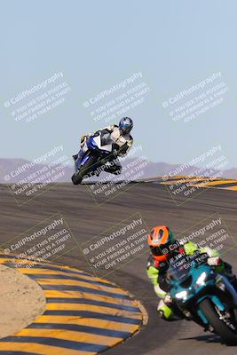 media/Dec-18-2022-SoCal Trackdays (Sun) [[8099a50955]]/Turns 9 and 10 Set 1 (1045am)/